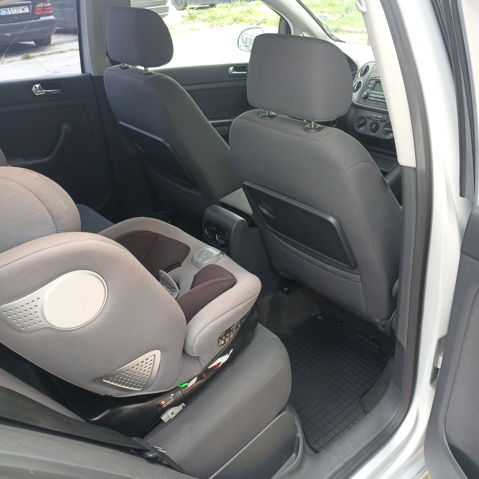 VW Golf Plus АВТОМАТИК , снимка 14 - Автомобили и джипове - 54447717