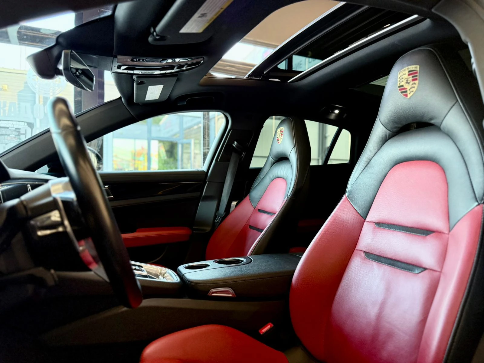 Porsche Panamera 4* Matrix* Bose* Pano* Подгрев* Обдух* Лизинг , снимка 8 - Автомобили и джипове - 54647905