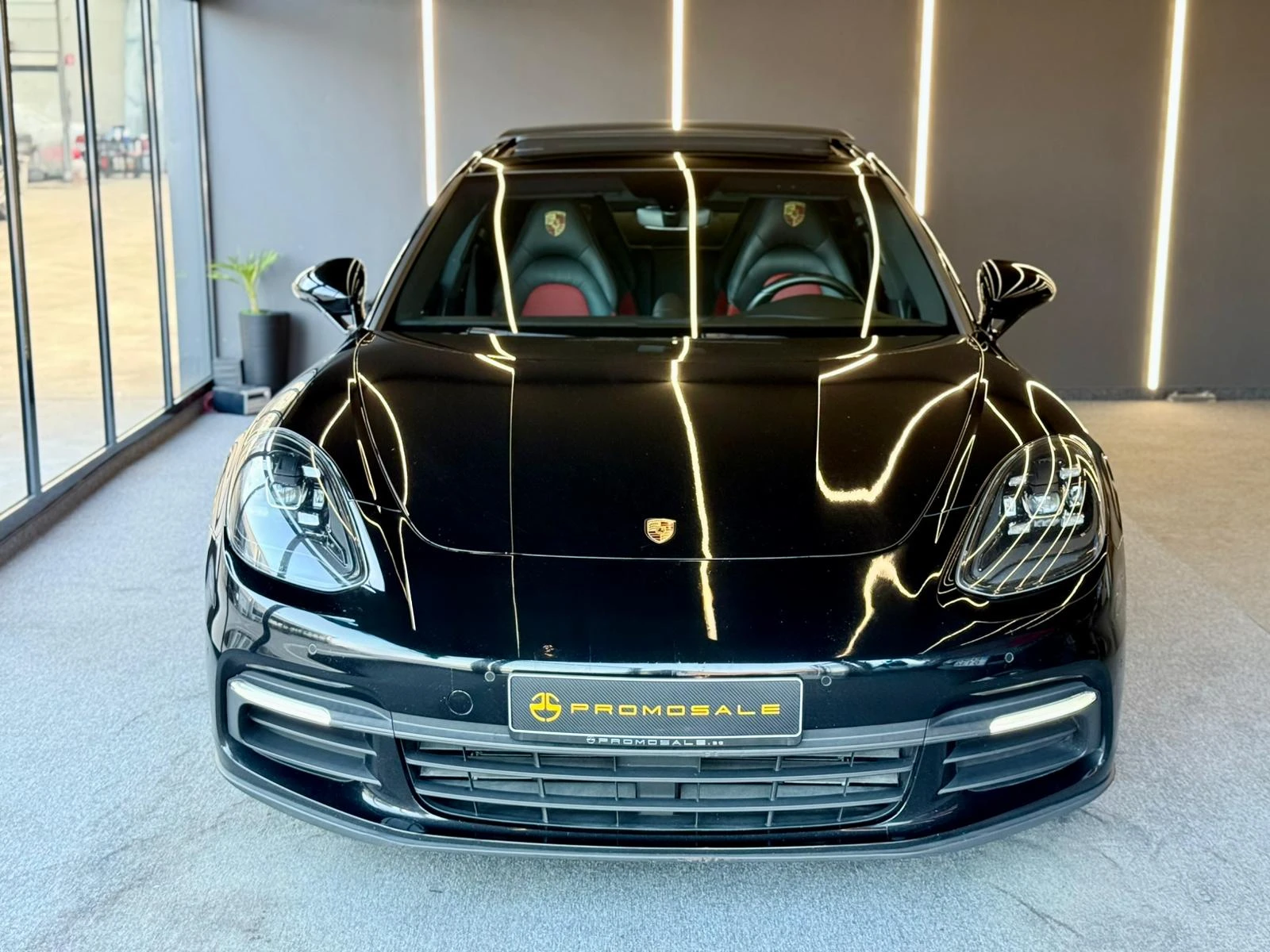 Porsche Panamera 4* Matrix* Bose* Pano* Подгрев* Обдух* Лизинг , снимка 2 - Автомобили и джипове - 54647905