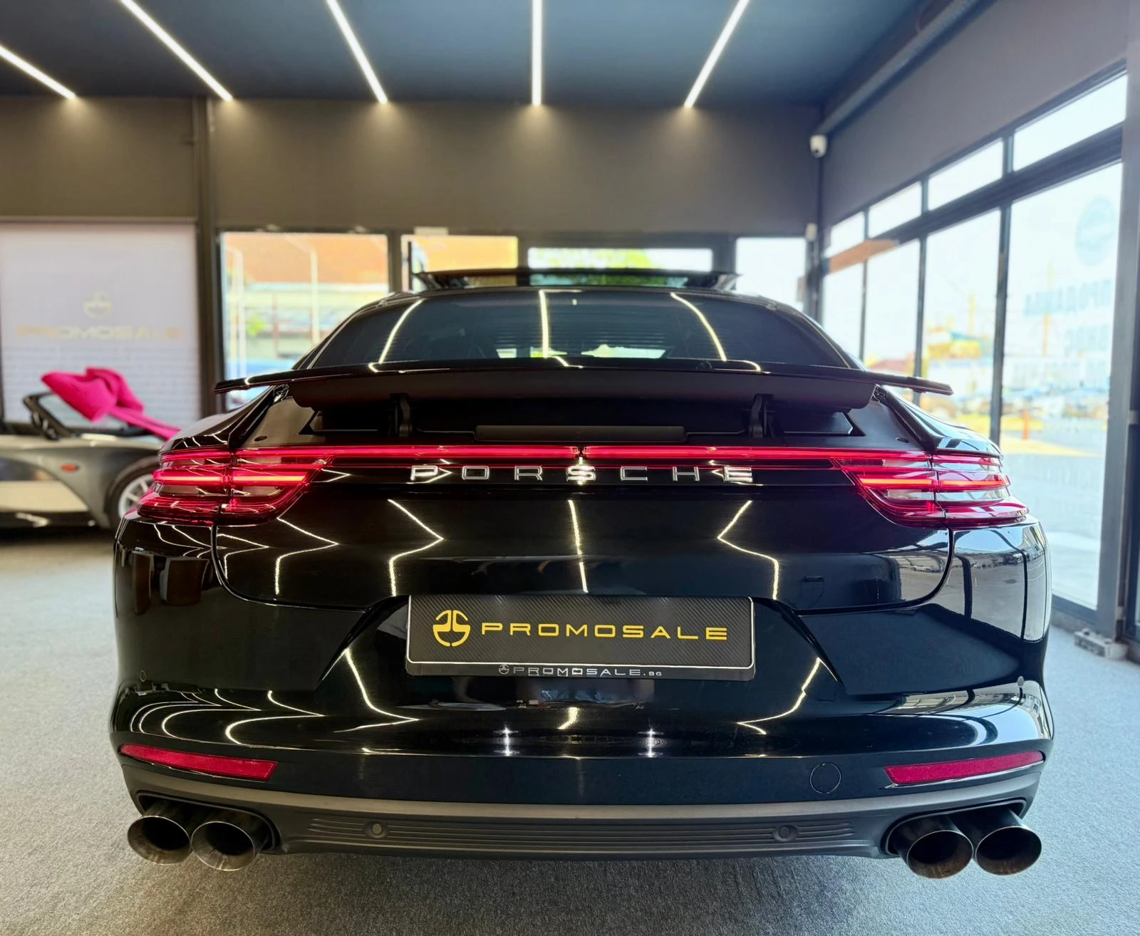 Porsche Panamera 4* Matrix* Bose* Pano* Подгрев* Обдух* Лизинг , снимка 5 - Автомобили и джипове - 54647905