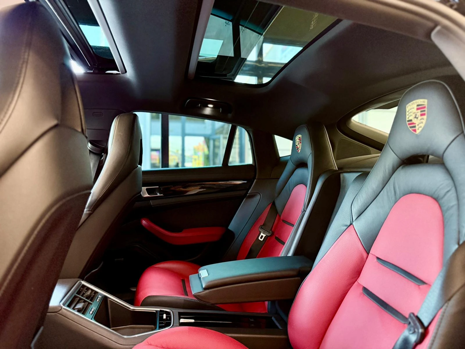 Porsche Panamera 4* Matrix* Bose* Pano* Подгрев* Обдух* Лизинг , снимка 14 - Автомобили и джипове - 54647905