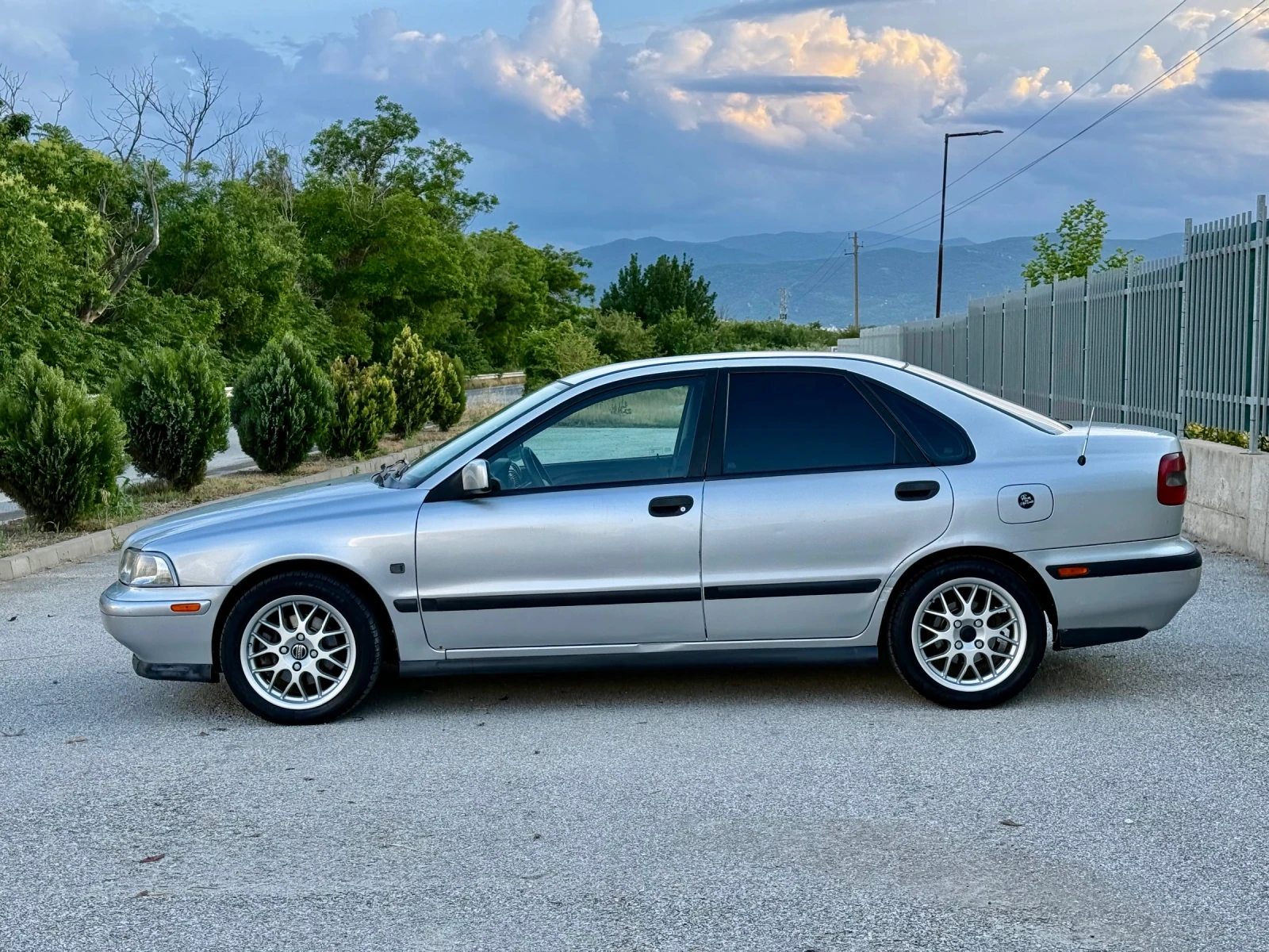 Volvo S40 LPG/ ОТЛИЧНО, снимка 5 - Автомобили и джипове - 54775123