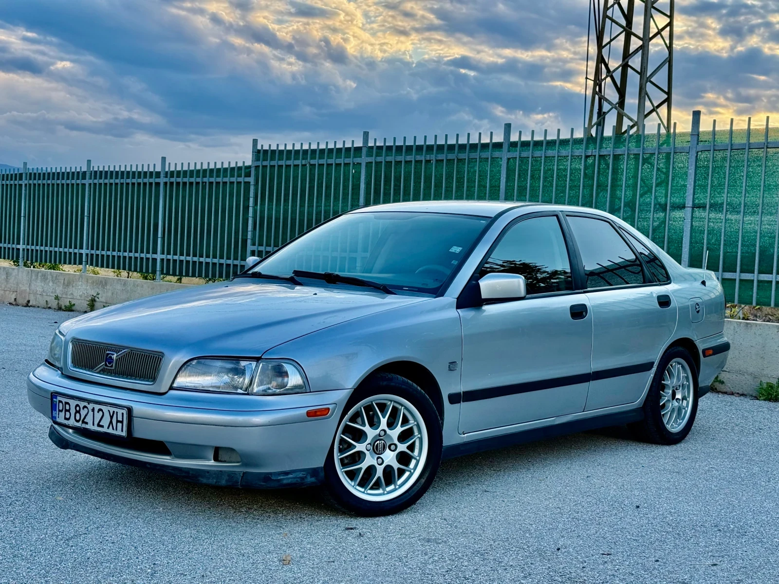 Volvo S40 LPG/ ОТЛИЧНО