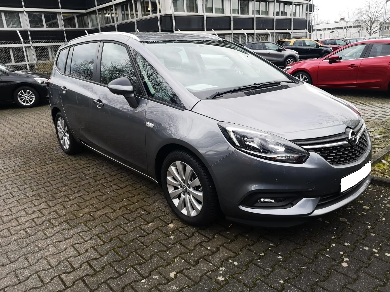 Opel Zafira 1.4, снимка 12 - Автомобили и джипове - 55039008