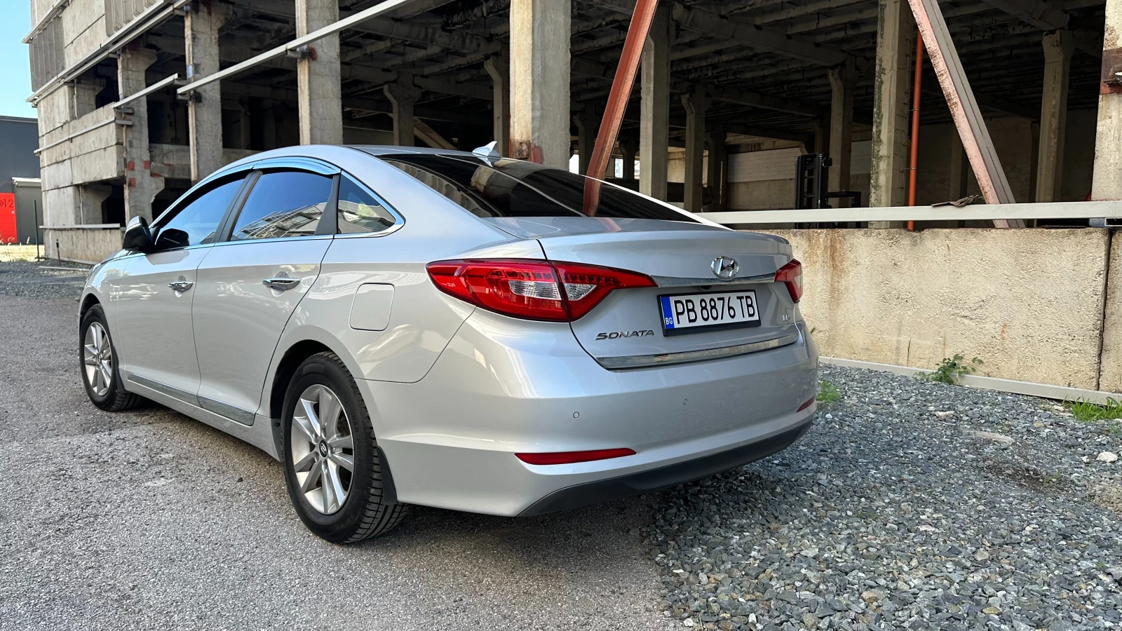 Hyundai Sonata 2.0, снимка 2 - Автомобили и джипове - 55092106