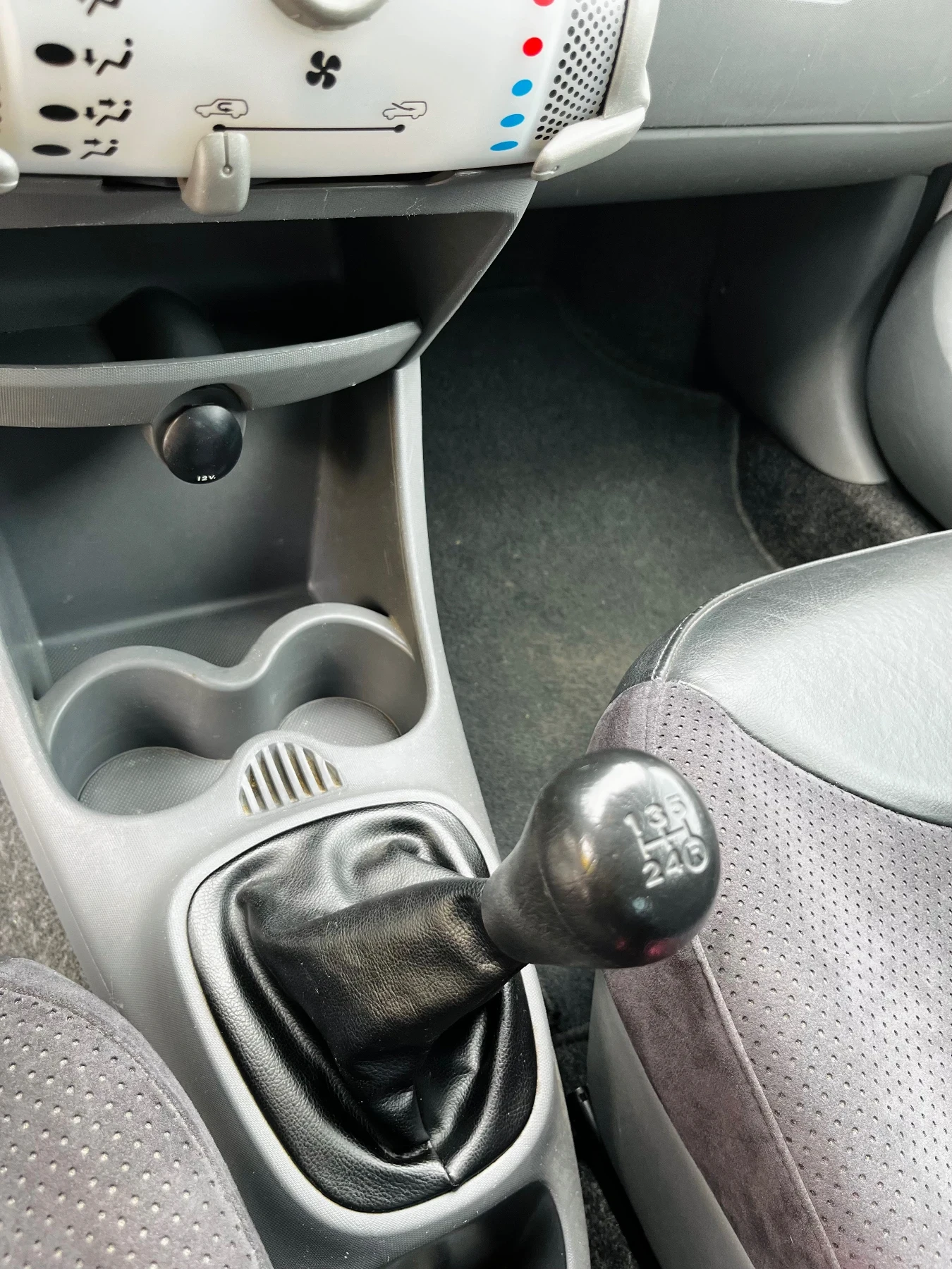 Citroen C1 ГАЗ/Бензин, Климатик. Реални 98 665 км., снимка 14 - Автомобили и джипове - 55142451