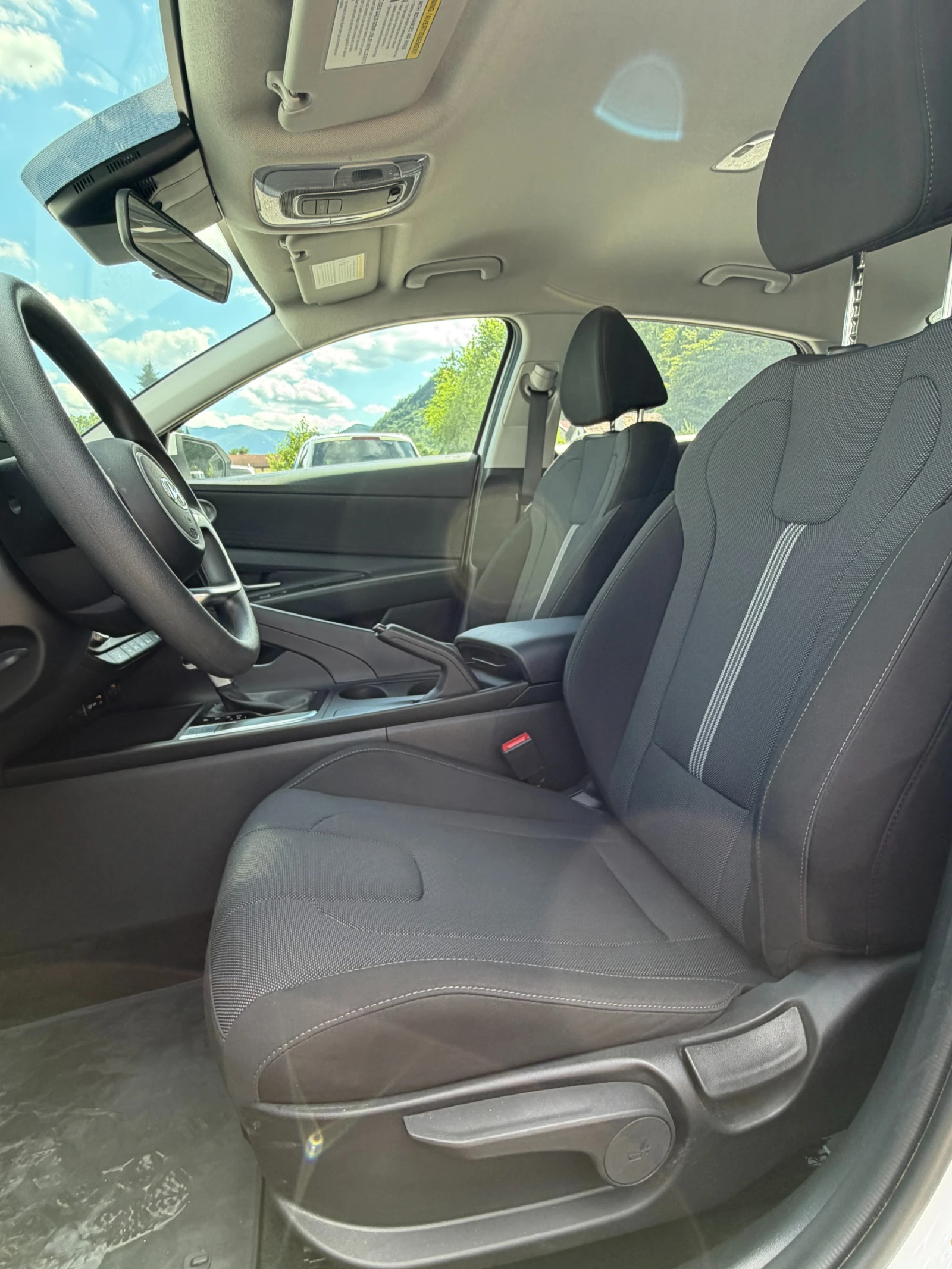 Hyundai Elantra EXL 2023г. Перфектна, снимка 8 - Автомобили и джипове - 55175051