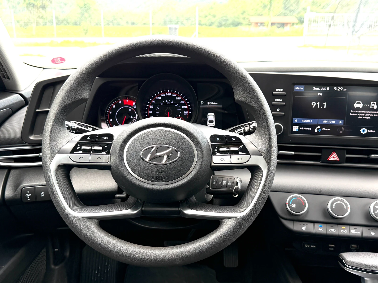 Hyundai Elantra EXL 2023г. Перфектна, снимка 11 - Автомобили и джипове - 55175051