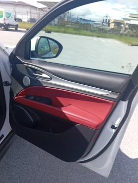 Alfa Romeo Stelvio 2.0, снимка 9