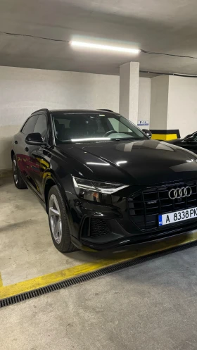     Audi Q8 S LINE