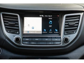 Hyundai Tucson * Luxury AWD| Clean Carfax| Pano Roof| Navi|  | Mobile.bg    12