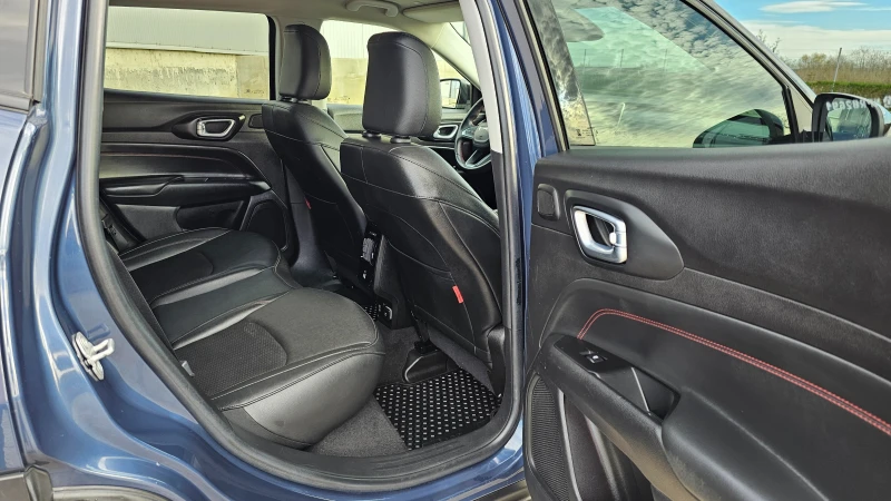 Jeep Compass 1.3 4XE S Plug in Hybrid Trailhawk FULL 98.000km, снимка 12 - Автомобили и джипове - 52830213