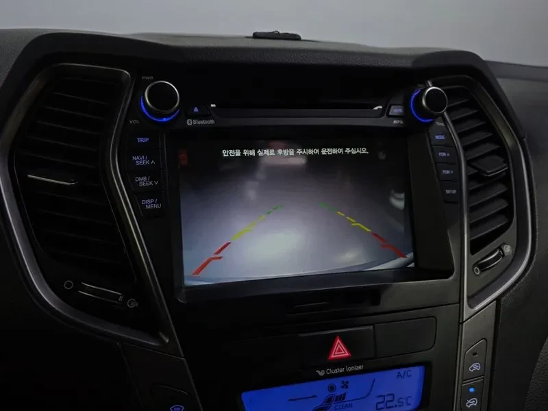 Hyundai Santa fe 2.0 2WD PREMIUM, снимка 15 - Автомобили и джипове - 54881097