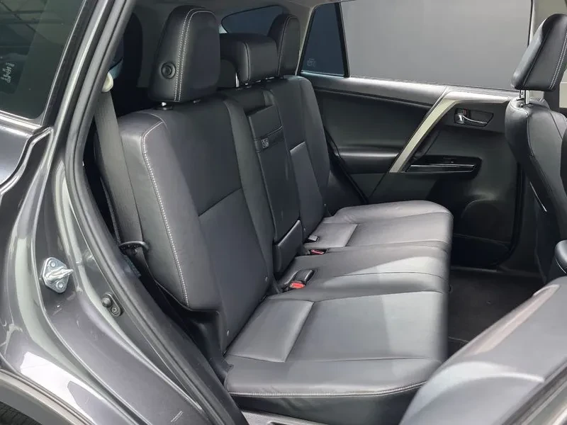 Toyota Rav4 2.5 4Wd Hybrid, снимка 10 - Автомобили и джипове - 55748463
