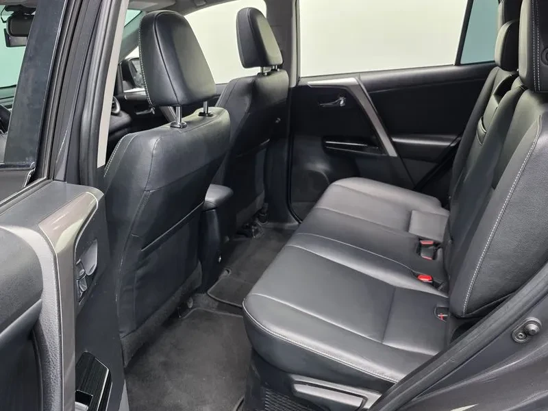 Toyota Rav4 2.5 4Wd Hybrid, снимка 11 - Автомобили и джипове - 55748463