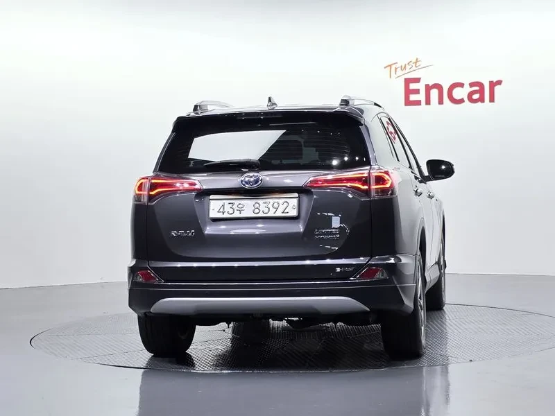 Toyota Rav4 2.5 4Wd Hybrid, снимка 3 - Автомобили и джипове - 55748463