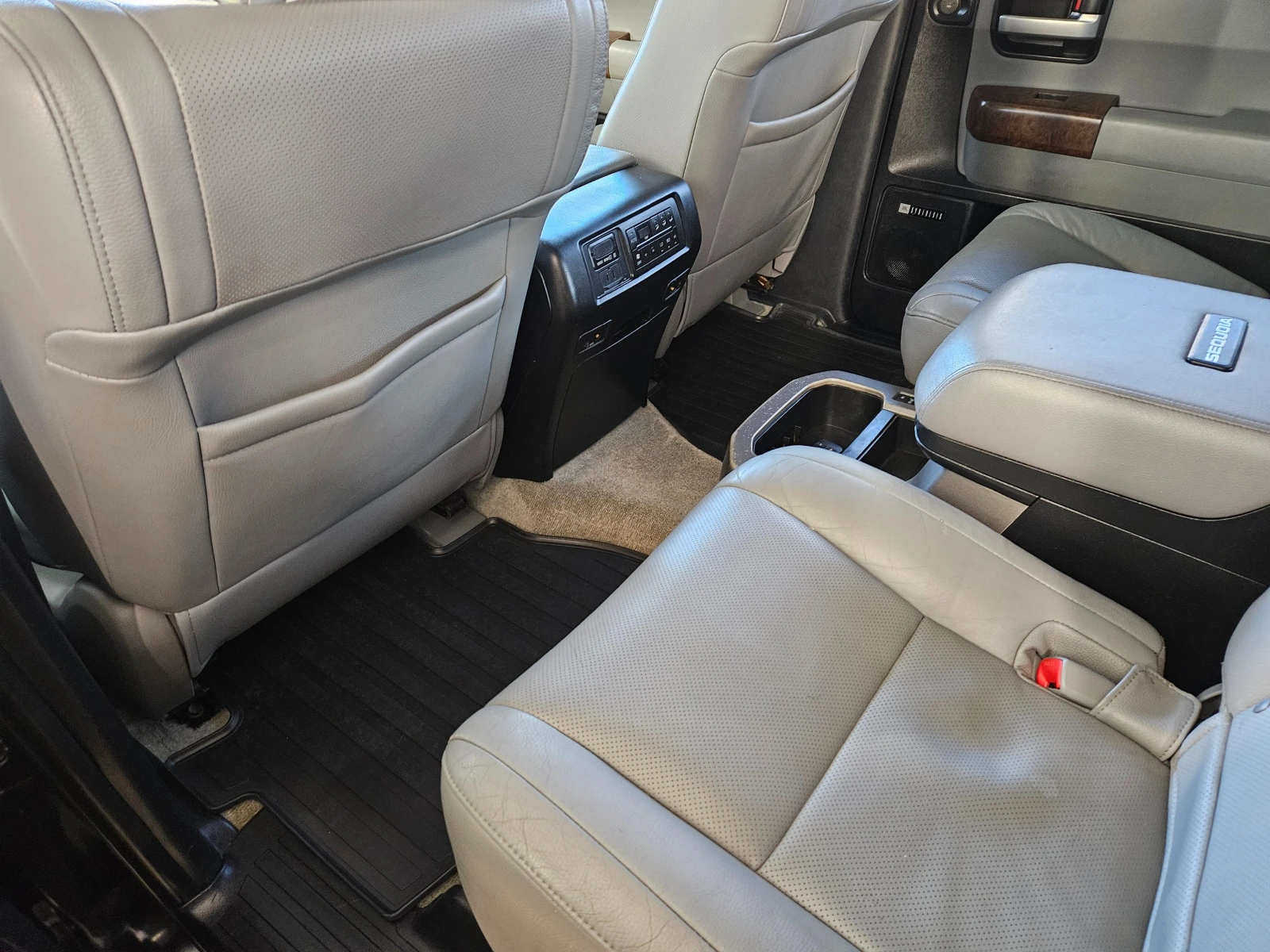 Toyota Sequoia PLATINUM - изображение 9