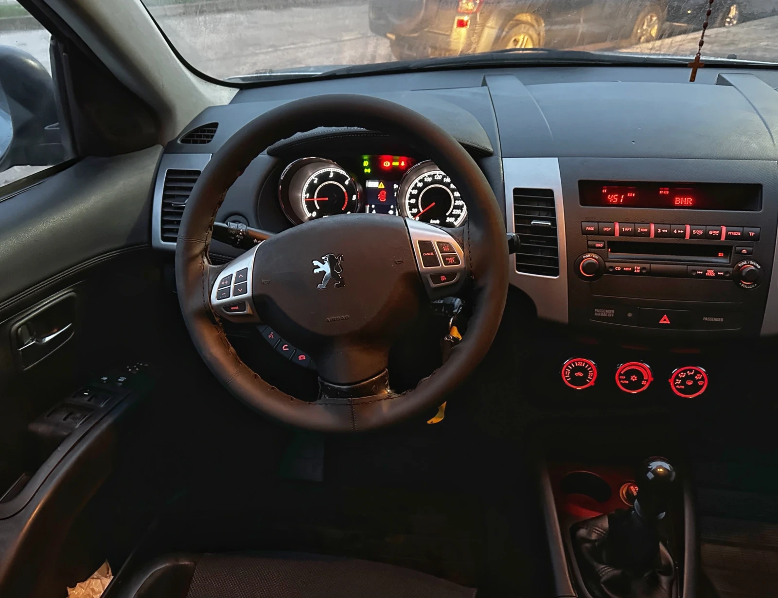 Peugeot 4007 2.2HDI 4X4 - изображение 7