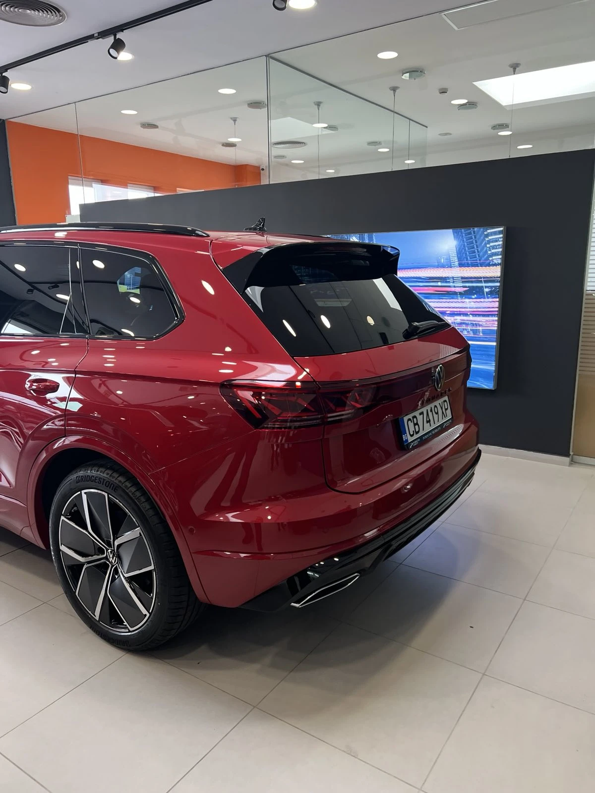 VW Touareg R-Line - изображение 9