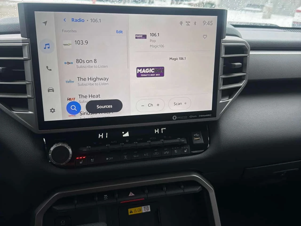 Toyota Tundra Limited Hybrid  CARFAX - изображение 8