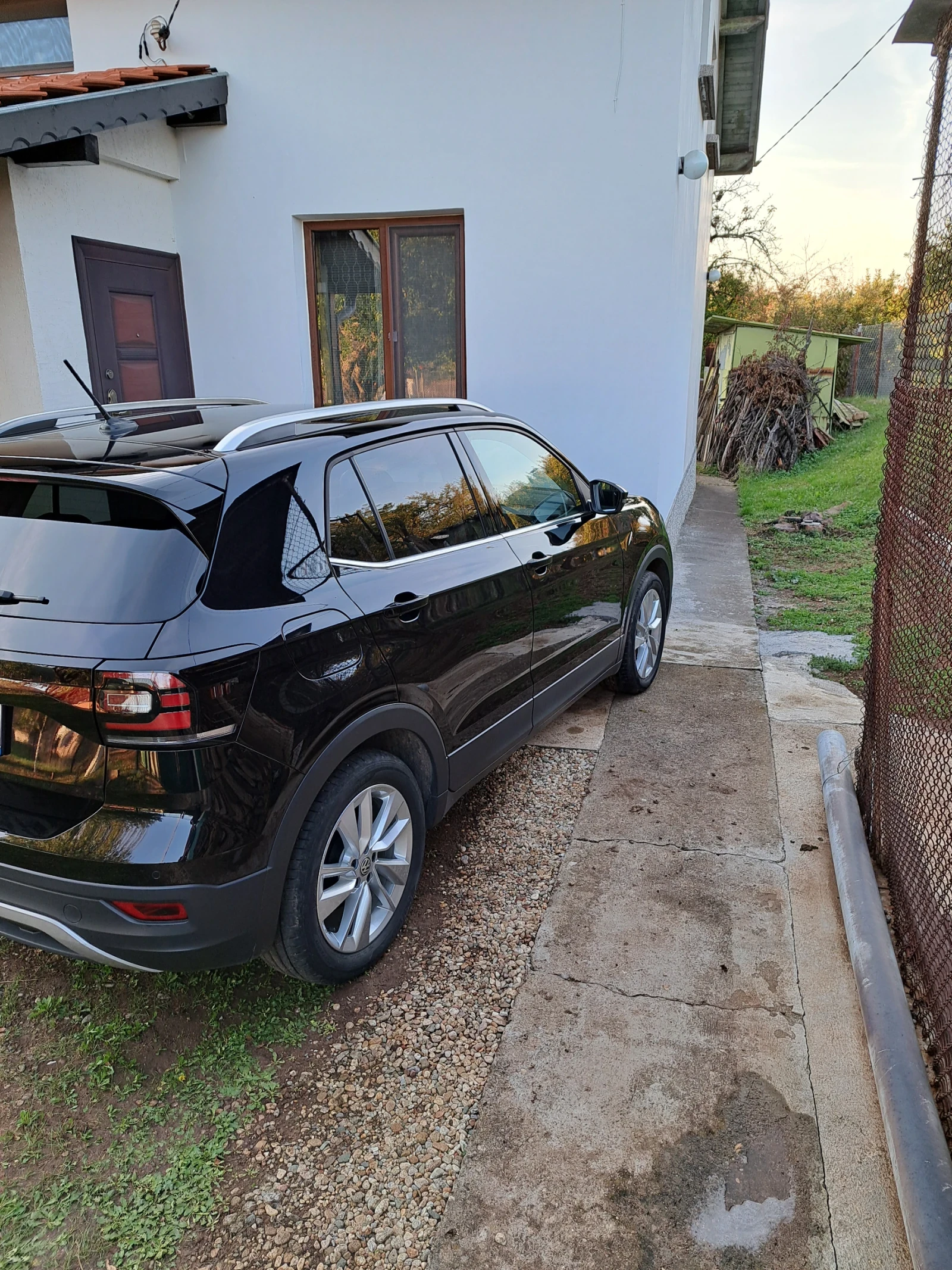 VW T-Cross SUV, снимка 9 - Автомобили и джипове - 53786988