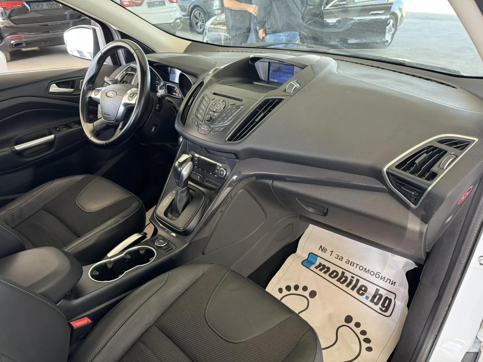 Ford Kuga 2.0D* 163ps* 4x4* 82хл.км* НАВИ* КОЖА* Keyless, снимка 10 - Автомобили и джипове - 53812975