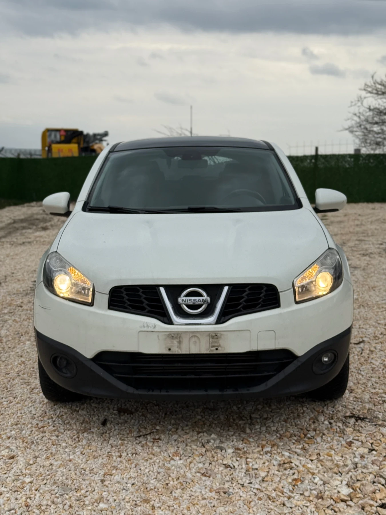 Nissan Qashqai 1.5dci 110кс ПАНОРАМА, снимка 2 - Автомобили и джипове - 53966600
