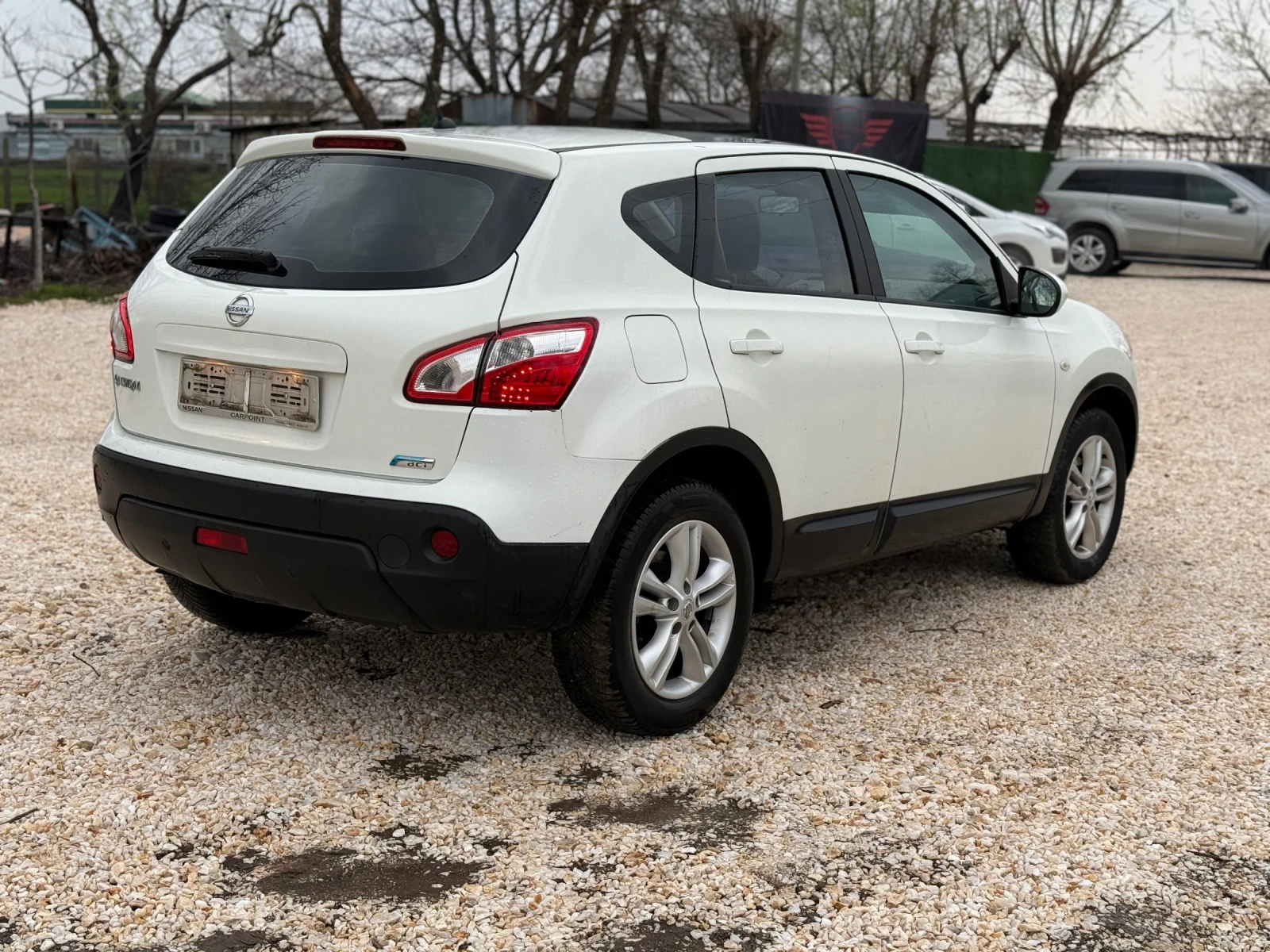 Nissan Qashqai 1.5dci 110кс ПАНОРАМА, снимка 3 - Автомобили и джипове - 53966600