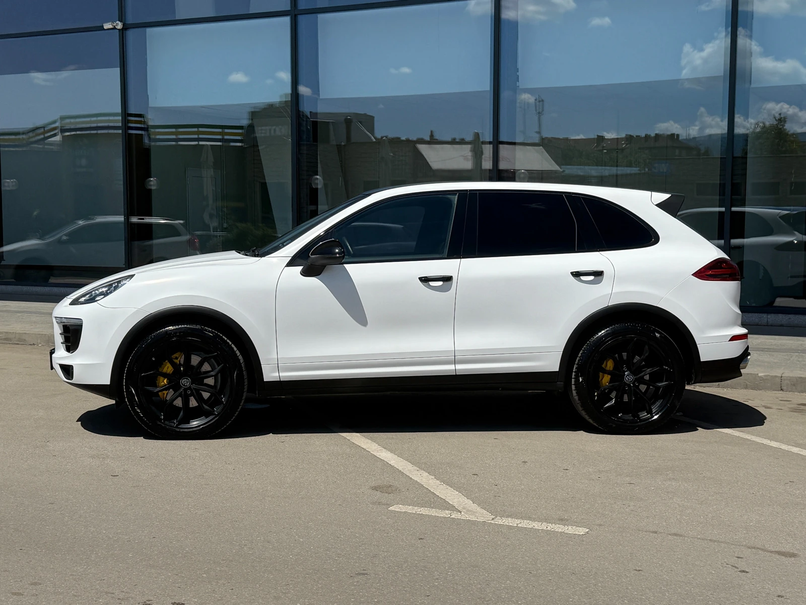 Porsche Cayenne 6 МЕСЕЦА ГАРАНЦИЯ/3.0D 263к.с. Facelift/Панорама, снимка 2 - Автомобили и джипове - 54721034