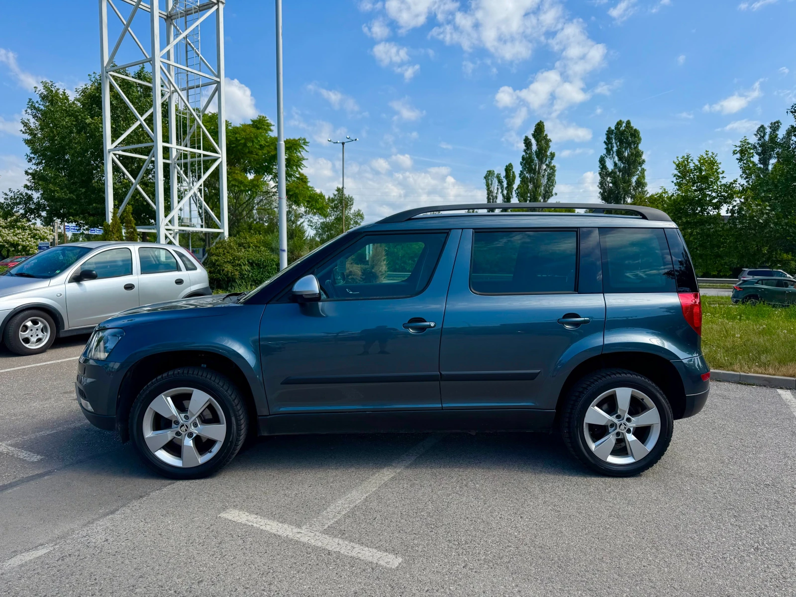 Skoda Yeti 1.8i 4x4 ГАЗ ГАРАНЦИЯ 6 МЕСЕЦА ИЛИ 5000КМ, снимка 2 - Автомобили и джипове - 55056412