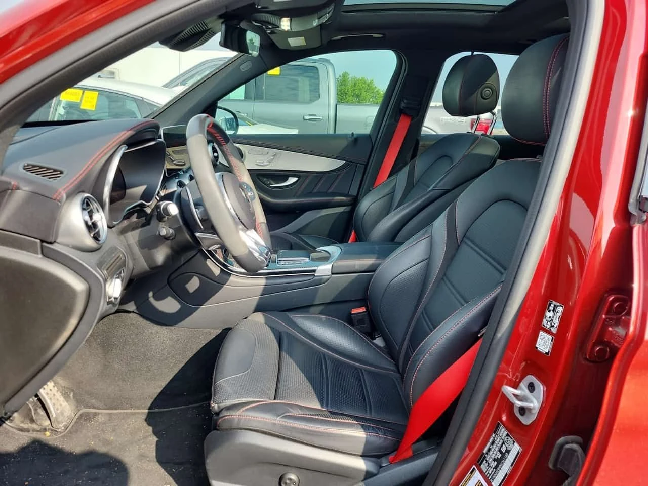 Mercedes-Benz GLC 43 AMG * CARFAX * Oт Mercedes * , снимка 7 - Автомобили и джипове - 55096994