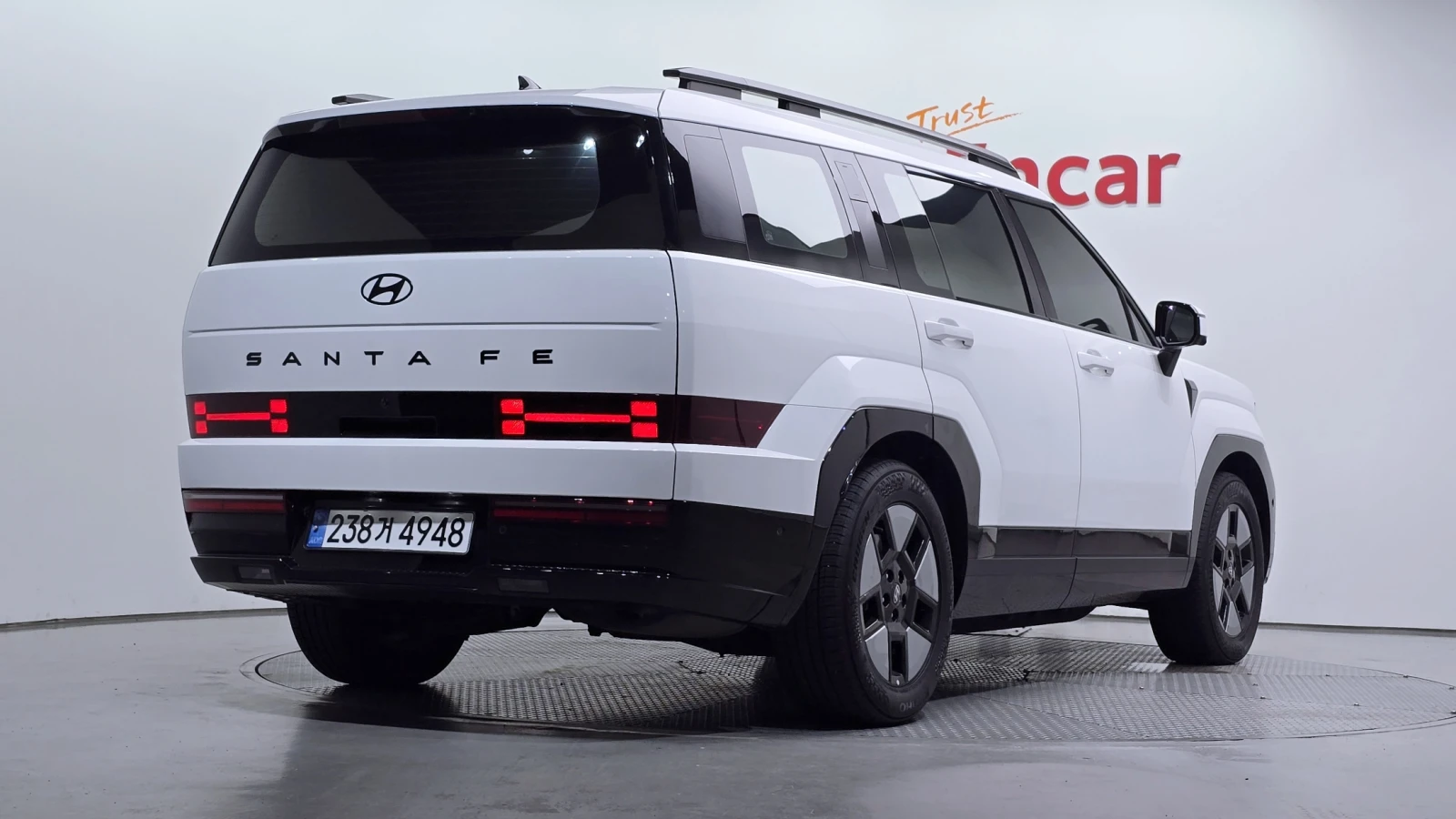 Hyundai Santa fe 1.6 HEV Calligraphy* HUD* 360* МАСАЖ* КРАЙНА ЦЕНА, снимка 2 - Автомобили и джипове - 55323763