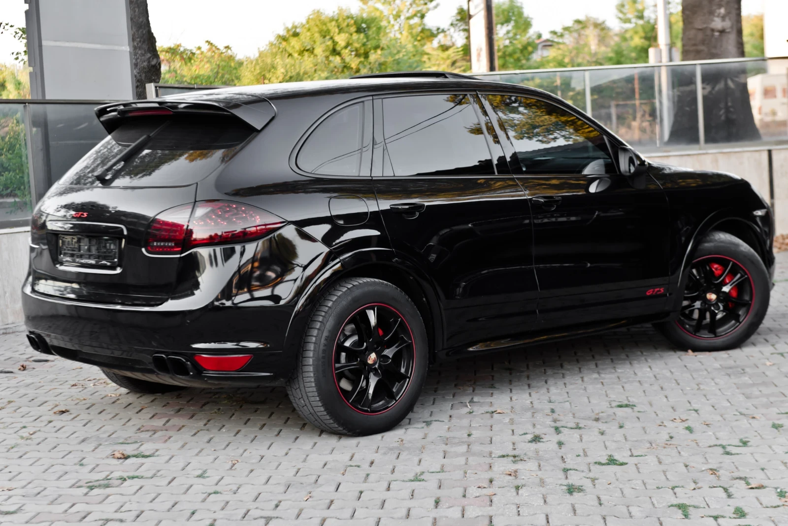 Porsche Cayenne 3.0TDI/SPORT-DESIGN/CAMERA/SHADOW, снимка 7 - Автомобили и джипове - 56039863