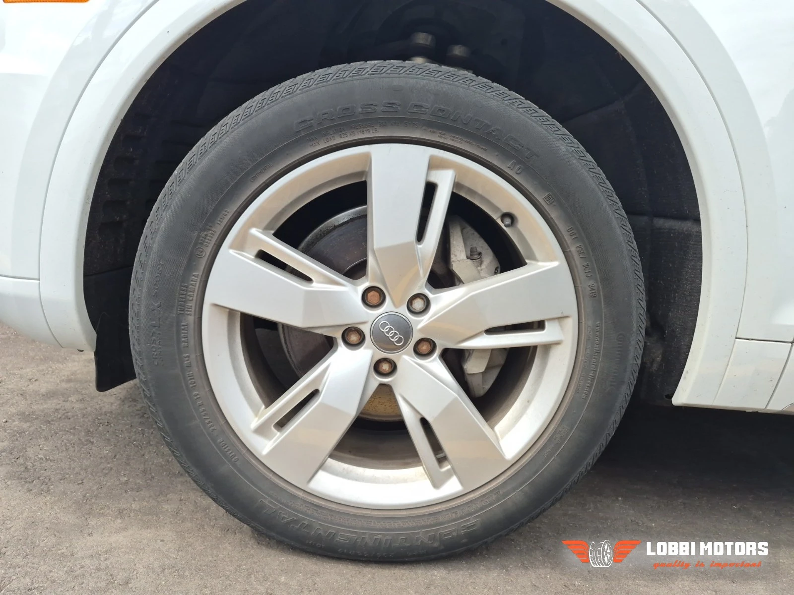 Audi Q5, снимка 6 - Автомобили и джипове - 56069759