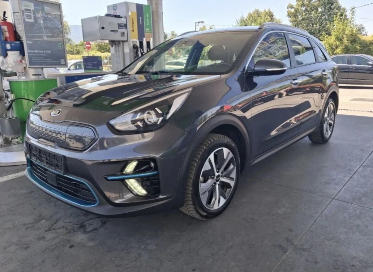 Kia Niro DYNAMICLINE , 64KWH, full options, термопомпа, снимка 2 - Автомобили и джипове - 56102985