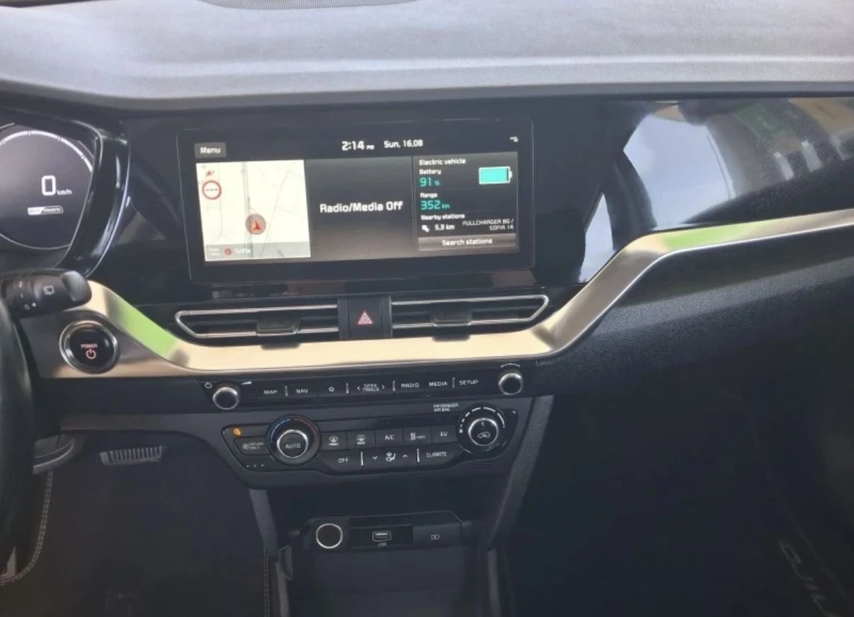 Kia Niro DYNAMICLINE , 64KWH, full options, термопомпа, снимка 6 - Автомобили и джипове - 56102985