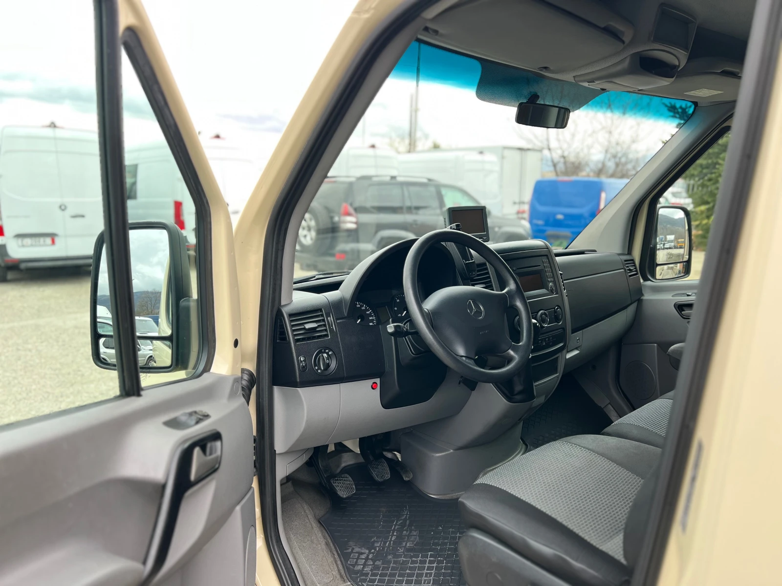 Mercedes-Benz Sprinter 313 9МЕСТА , ПЪТНИЧЕСКИ , КЛИМА , EURO5, снимка 7 - Бусове и автобуси - 53949488