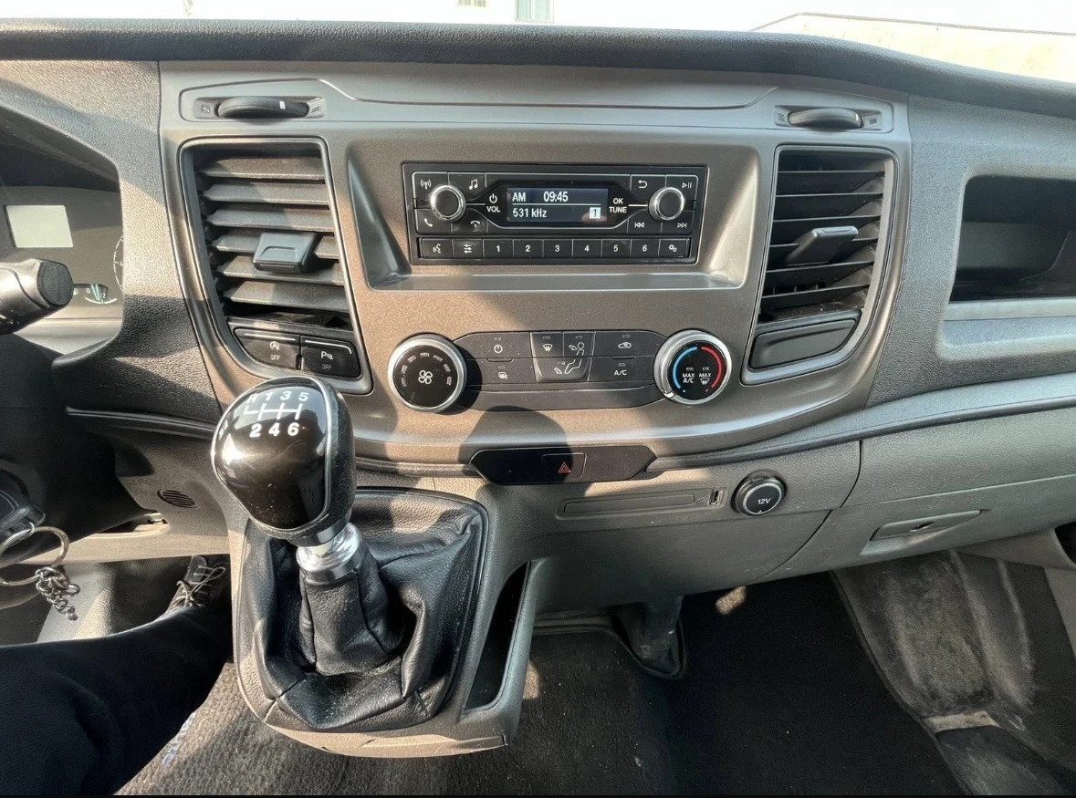 Ford Transit Custom Перфектен без външни забележки, снимка 7 - Бусове и автобуси - 54134058