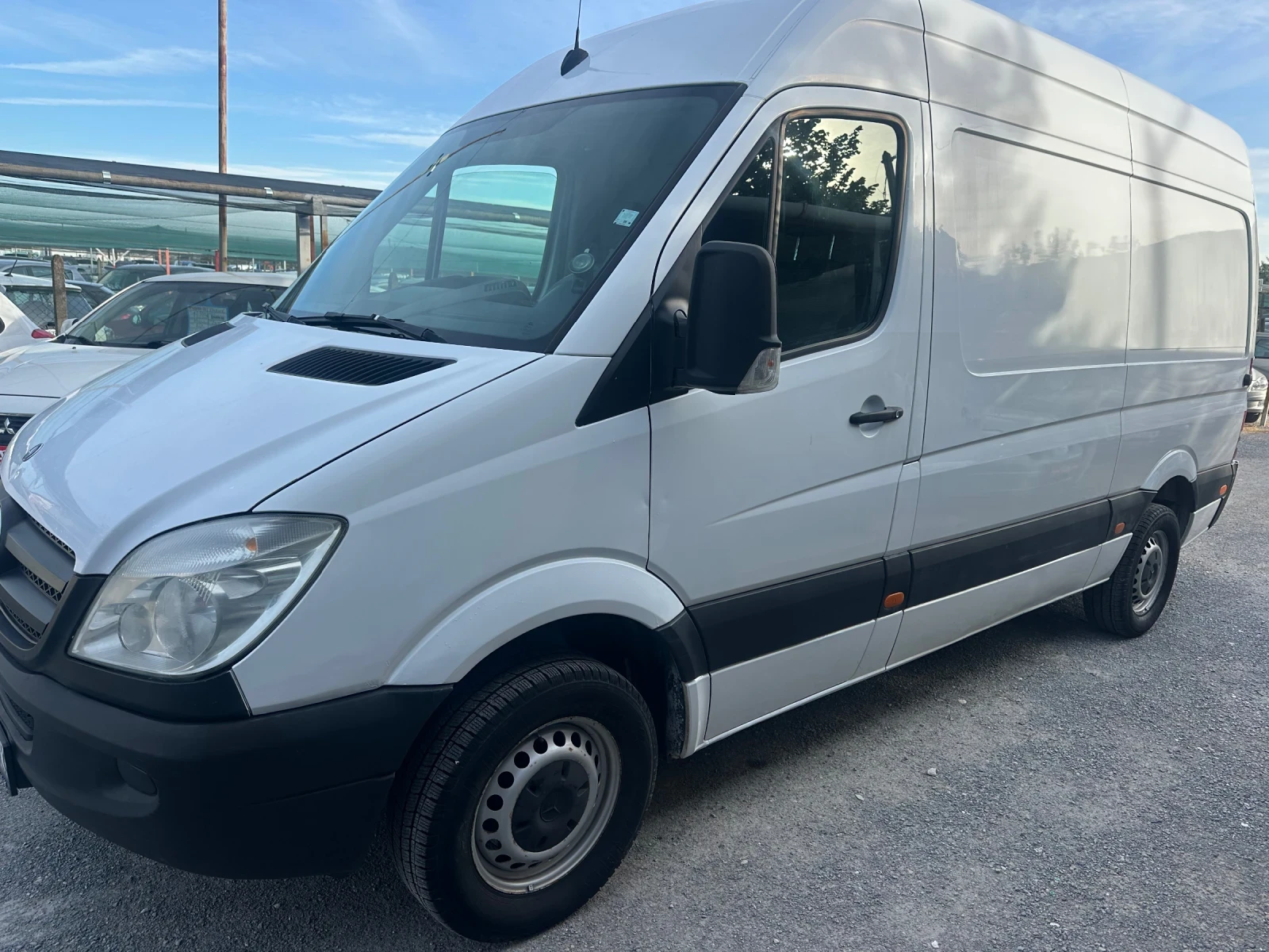 Mercedes-Benz Sprinter 311 2, 2CDI-109 k.c.-Топ състояние техническо, снимка 2 - Бусове и автобуси - 54618127