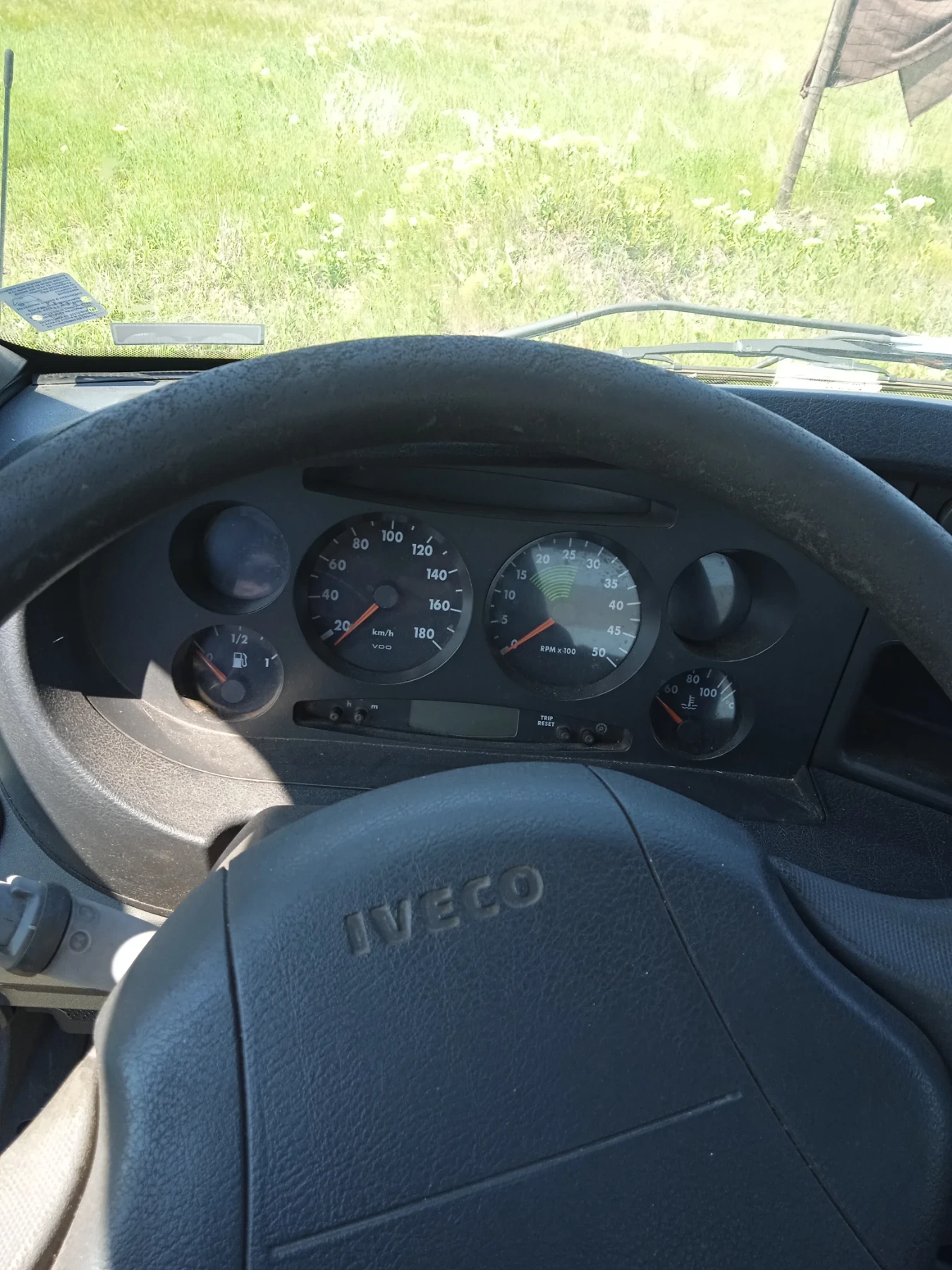 Iveco 35-12 Товарен  - изображение 2