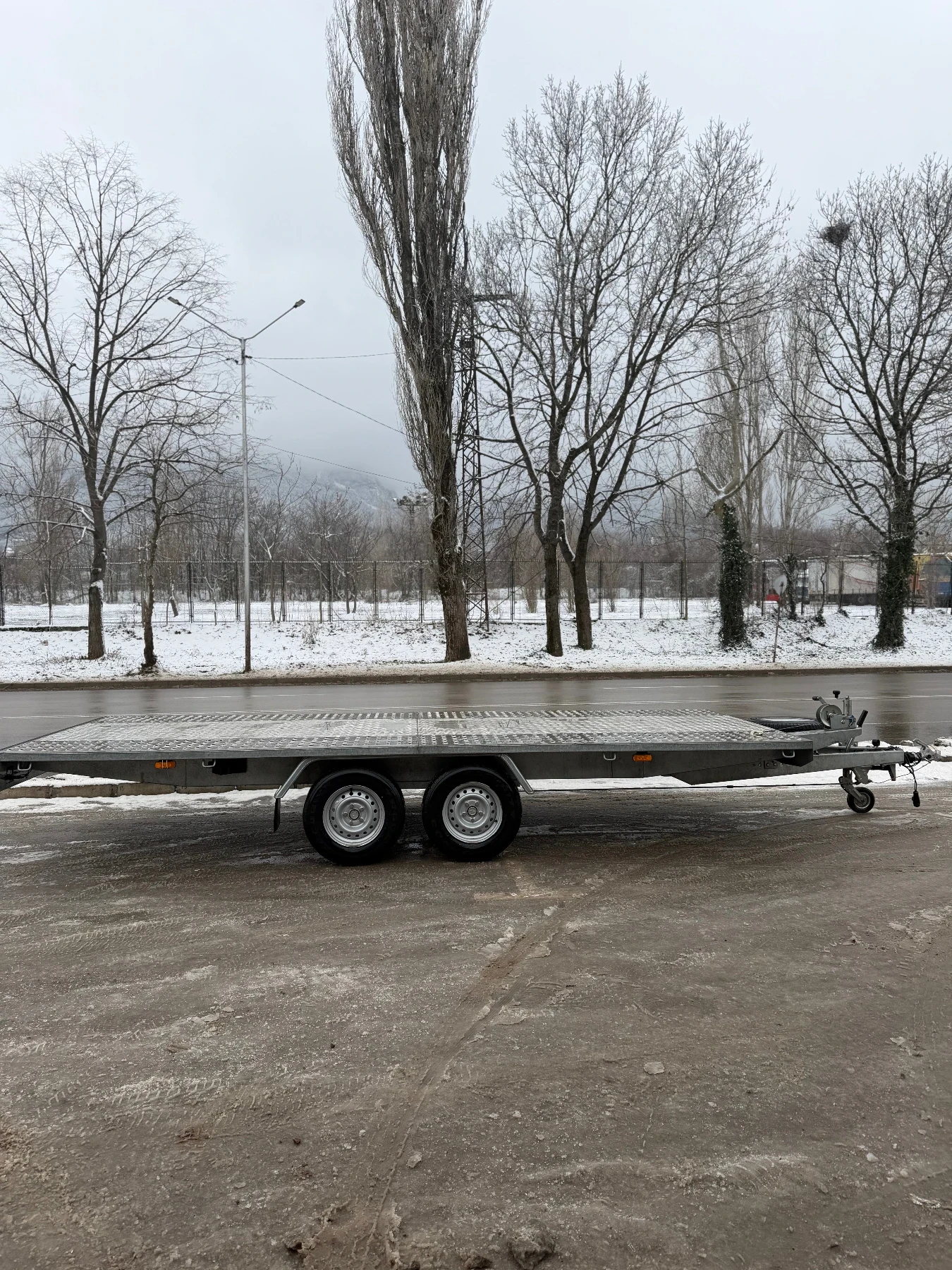 �� ��������� ������� 5.00 ����� | Mobile.bg � ����������� 4