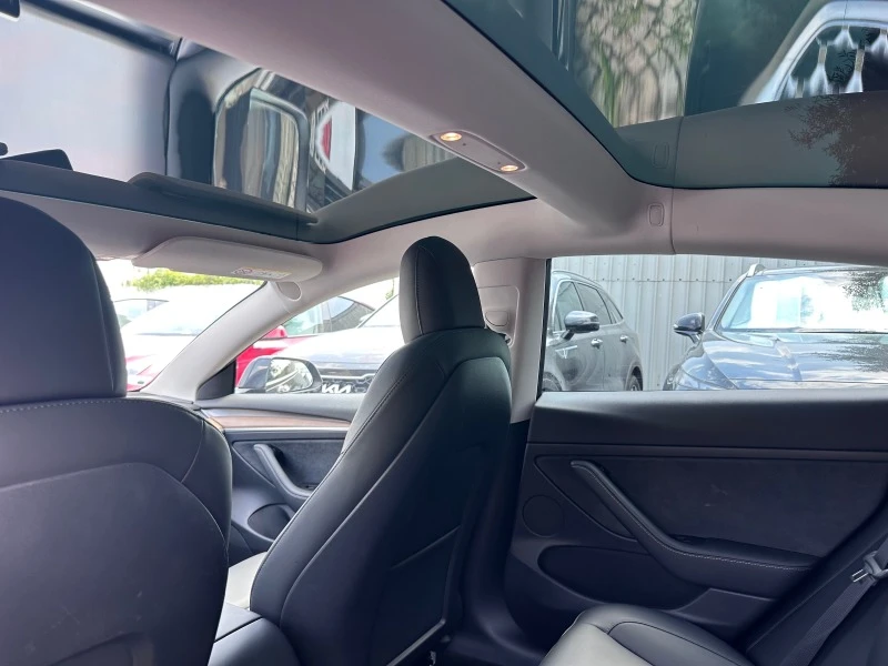 Tesla Model 3 Long Range/4x4/Dual motor/40 хил.км.!!!, снимка 13 - Автомобили и джипове - 41461583