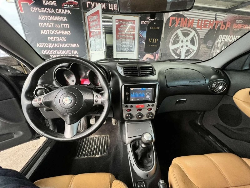 Alfa Romeo Gt 1.9 jtdm, снимка 9 - Автомобили и джипове - 44491866