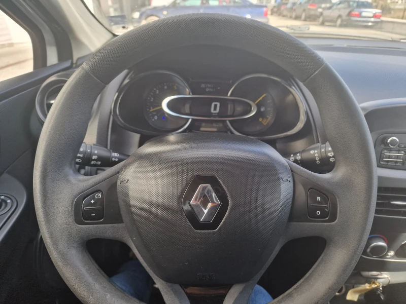 Renault Clio, снимка 8 - Автомобили и джипове - 44877187