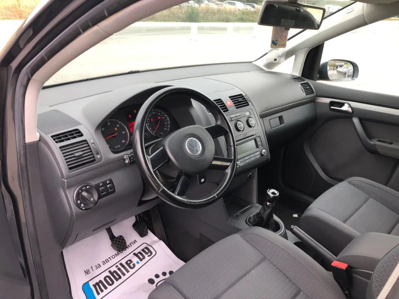 VW Touran 1.9TDI, снимка 9 - Автомобили и джипове - 47346909