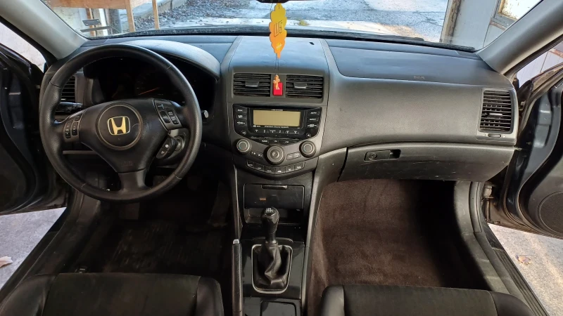 Honda Accord 2.2 i-ctdi Facelift, снимка 12 - Автомобили и джипове - 48309921