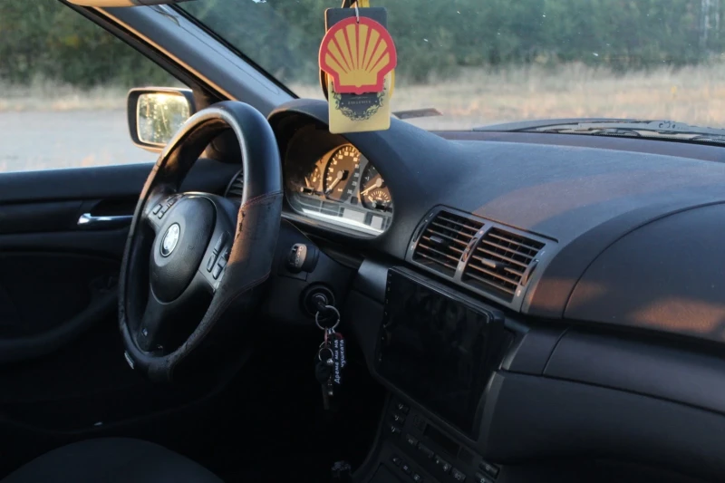 BMW 320, снимка 9 - Автомобили и джипове - 51851363