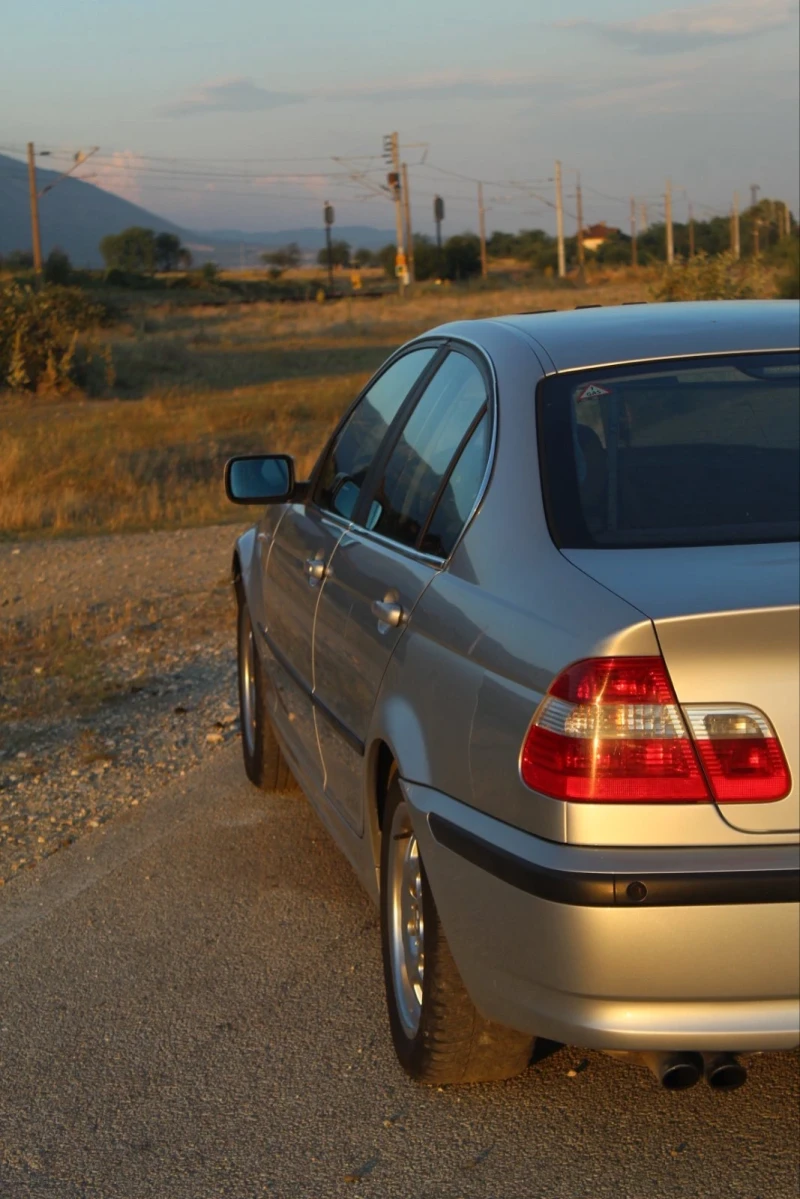BMW 320, снимка 6 - Автомобили и джипове - 51851363