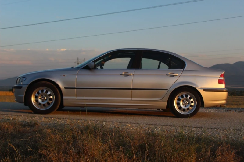 BMW 320, снимка 4 - Автомобили и джипове - 51851363