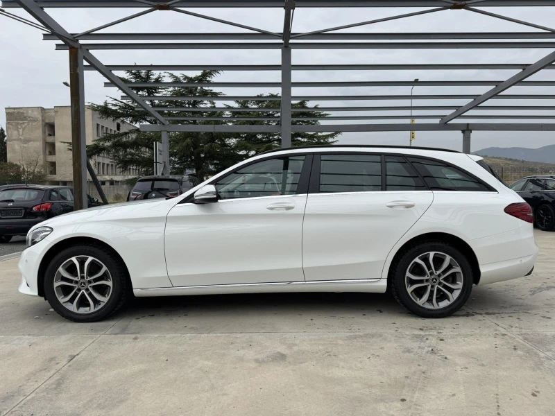 Mercedes-Benz C 220 d* 160ps* 6ск* Facelift* LED* НАВИ* Теглич* , снимка 2 - Автомобили и джипове - 51922961